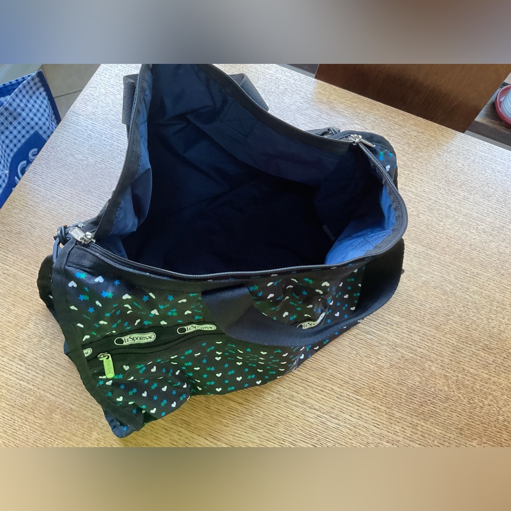 LESPORTSAC Medium Black, Blue and Green Star & Heart Duffel Bag/Weekender - Picture 4 of 11